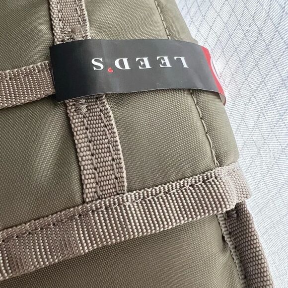 Thule Black and Gray Unisex Lithos Backpack 16L NWT - Picture 11 of 16